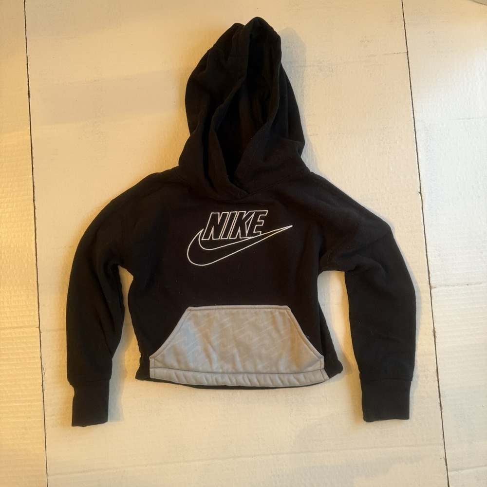 NIKE Hoodie Child Size Small Logo Sweatshirt Logo Pattern Pocket Children Sports